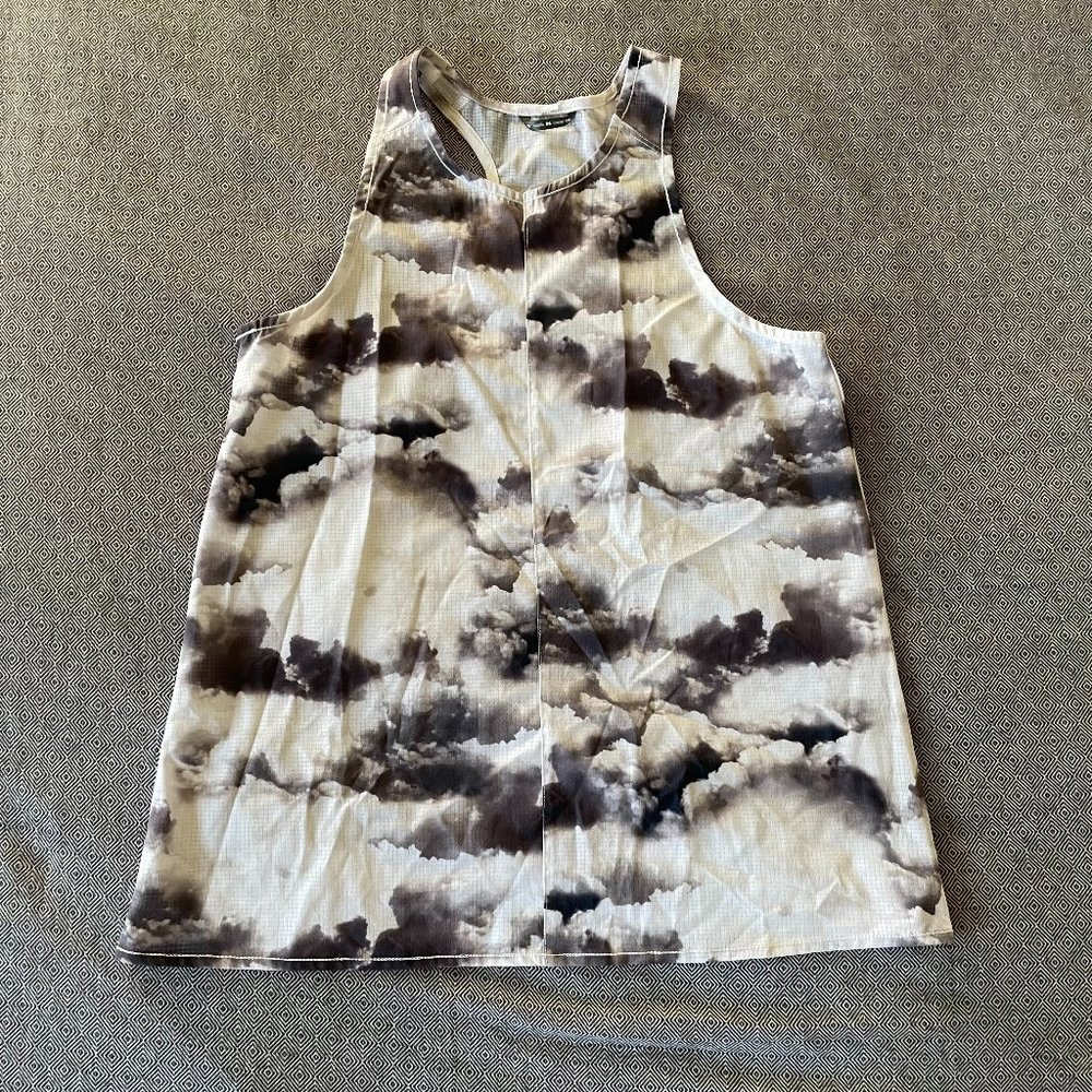 Oiselle Passport Racerback Tank, size 6